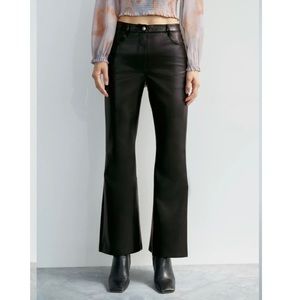 [BRAND NEW] Aritzia Melina Flare Leather Pants